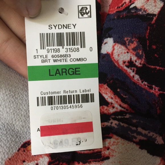 New Bar III Floral Print Off the Shoulder Top - Picture 6 of 8